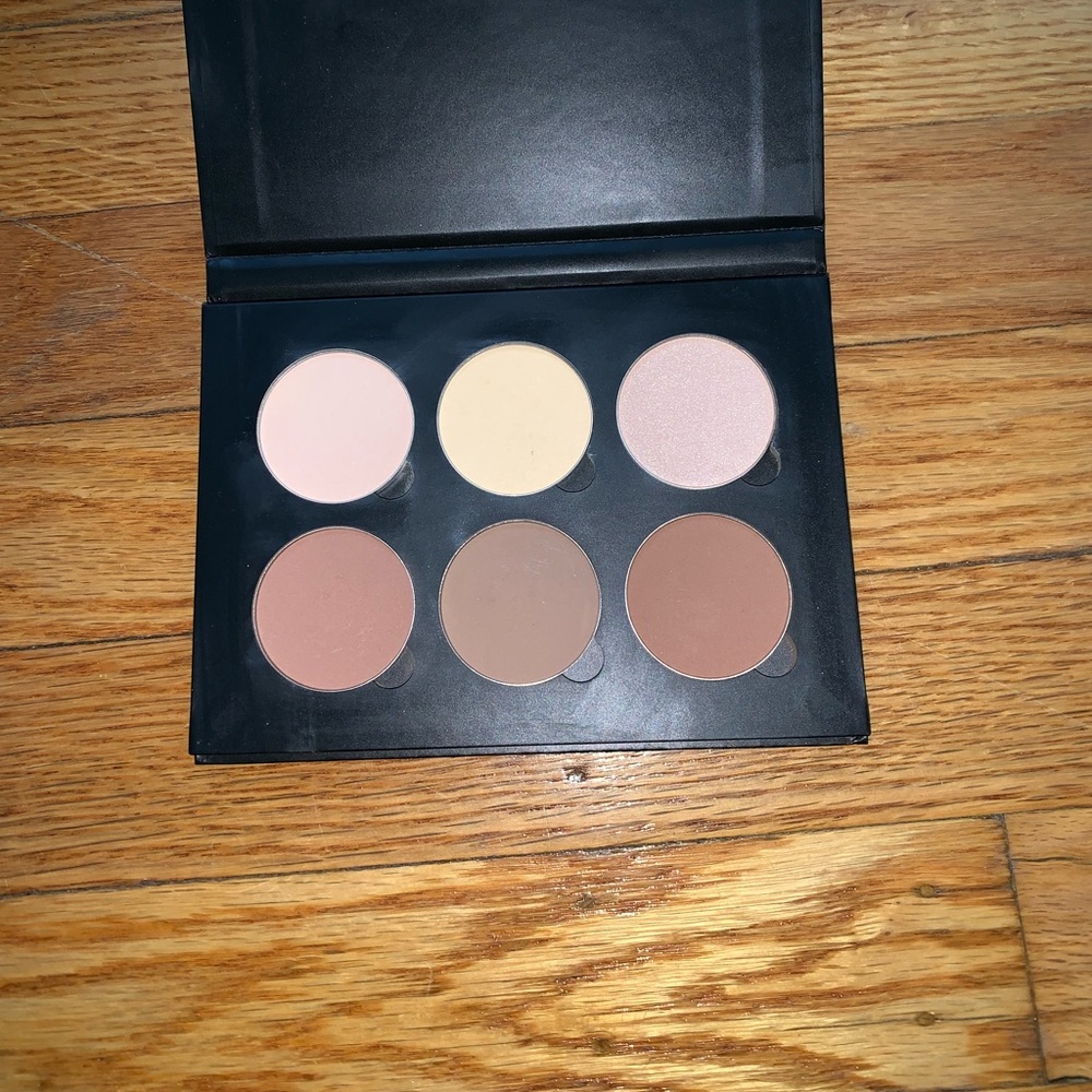 Anastasia Beverly Hills Contour Kit (light-medium)
